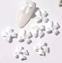 Charger l'image dans la galerie, Déco Noeuds Roses et Blancs 3D / décoration nail art