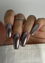 Charger l'image dans la galerie, Latte Glazed Donuts Nail ✨ (1 VSP + 1 poudre)