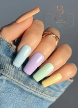 Charger l'image dans la galerie, Capsule Américaine / Press on nails - Beauty passion