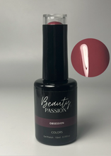 Charger l'image dans la galerie, Vernis semi permanent couleur Obsession bordeaux Beauty Passion flacon noir 10ml