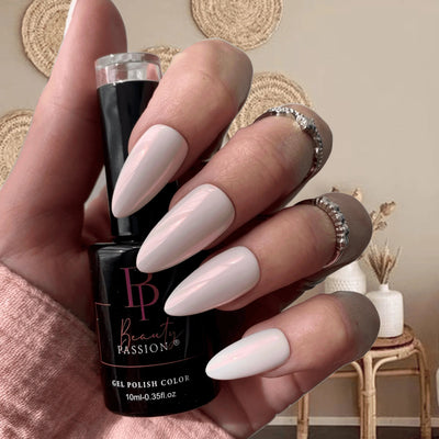 Effet Sirène : Nail Art Tendance & Brillance Extrême