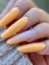 Charger l&#39;image dans la galerie, Orange Fever - Vernis Semi Permanent n°
