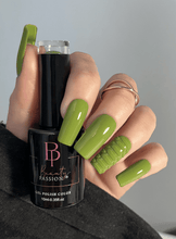 Charger l&#39;image dans la galerie, Vert Olive - Beauty Passion - Vernis Semi Permanent - Nails - Onglerie
