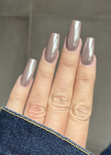 Charger l&#39;image dans la galerie, Latte Glazed Donuts Nail ✨ (1 VSP + 1 poudre)
